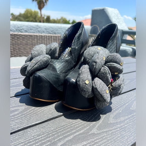 Brand New IRREGULAR CHOICE HIGH HEELS - Picture 2 of 9